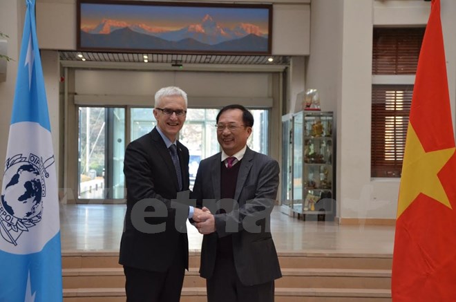 វៀតណាមបង្កើនកិច្ចសហប្រតិបត្តិការជាមួយ Interpol ក្នុងការប្រយុទ្ធប្រឆាំងនឹងឧក្រិដ្ឋកម្មឆ្លងដែន