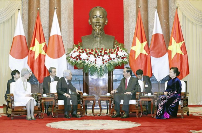 ព្រះចៅអធិរាជនិងព្រះអធិរាជ្យានីជប៉ុនយាងបញ្ចប់ដំណើរទស្សនកិច្ចថ្នាក់រដ្ឋនៅវៀតណាមប្រកបដោយជោគជ័យ