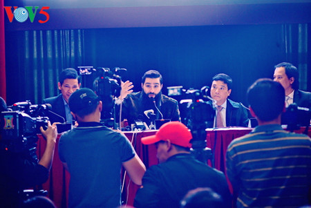 đạo diễn của kong skull island chính thức trở thành đại sứ du lịch việt nam hình 3 dao dien cua kong skull island chinh thuc tro thanh dai su du lich viet nam hinh 3