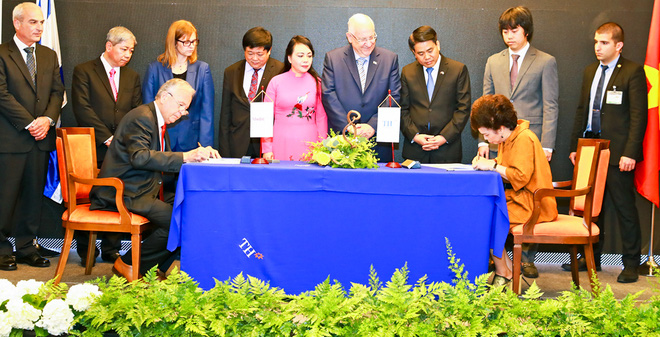 ពិធីចុះហត្ថលេខាលើអនុស្សារណះយោគយល់ស្ដីអំពីគំរោងការណ៍រូបសណ្ឋានសុខាភិបាលនិងថែទាំសុខភាព