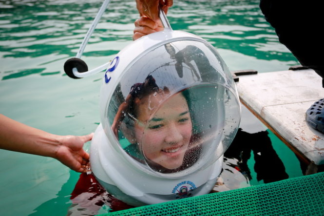 Yến Vi, cô gái đến từ Cà Mau, chia sẻ: “Chỉ muốn đi bộ mãi dưới biển”