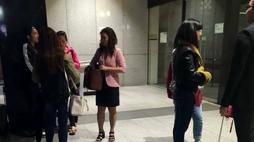 Lê Mỹ Trúc, nghi phạm lừa du học sinh ở Úc đối diện hàng trăm năm tù - ảnh 2