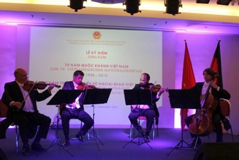 nghe si violin noi tieng the gioi le ngoc anh kiet dot ngot qua doi hinh 1