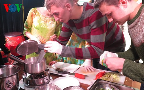 tet nguyen tieu danh cho cac sinh vien nga hoc tieng viet o nga hinh 0