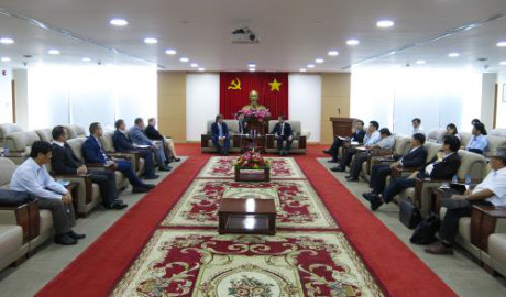 «Ростех» хочет продолжать инвестировать в выращивание деревьев-каучуконосов в Биньзыонге