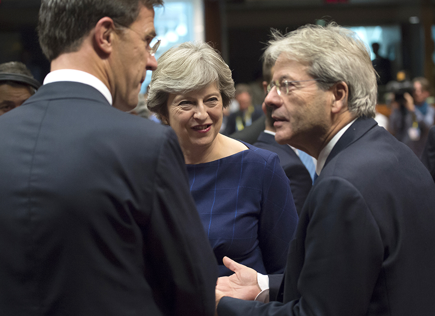 Brexit: Мэй призывает ЕС быстро достичь соглашения о правах граждан