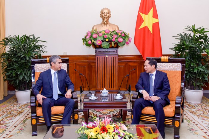 Вьетнам придает важное значение многостороннему сотрудничеству с Азербайджаном