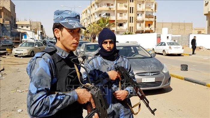 Международное сообщество призвало разрешить ливийский кризис политическим путем