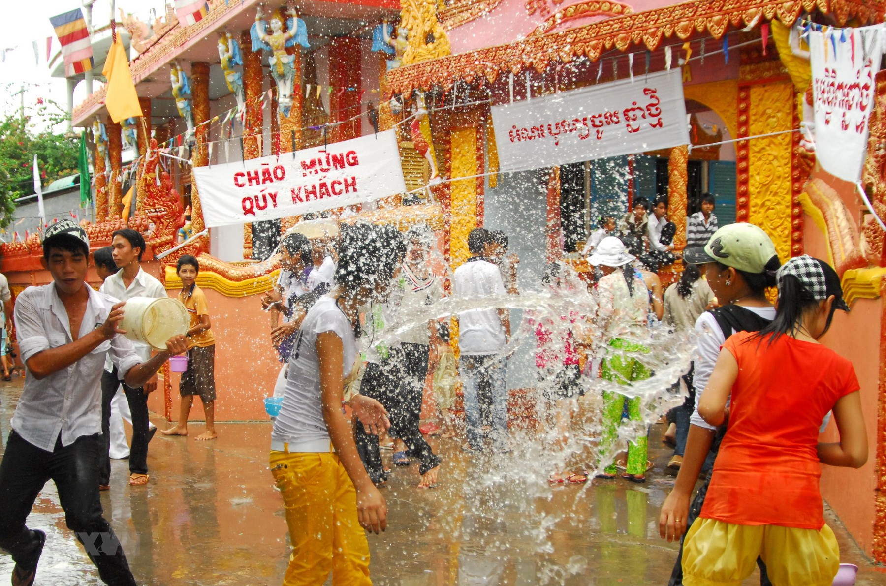 Более тыс. кхмерских студентов приняли участие в празднике «Чол Чнам Тхмай»