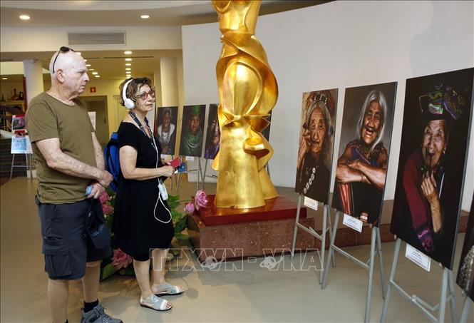 Международный день пожилых людей: Вьетнам стремится обеспечить равенство поколений