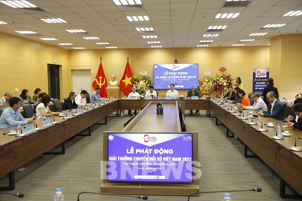 Выбор лауреатов премии «Цифровая трансформация Вьетнама 2021»