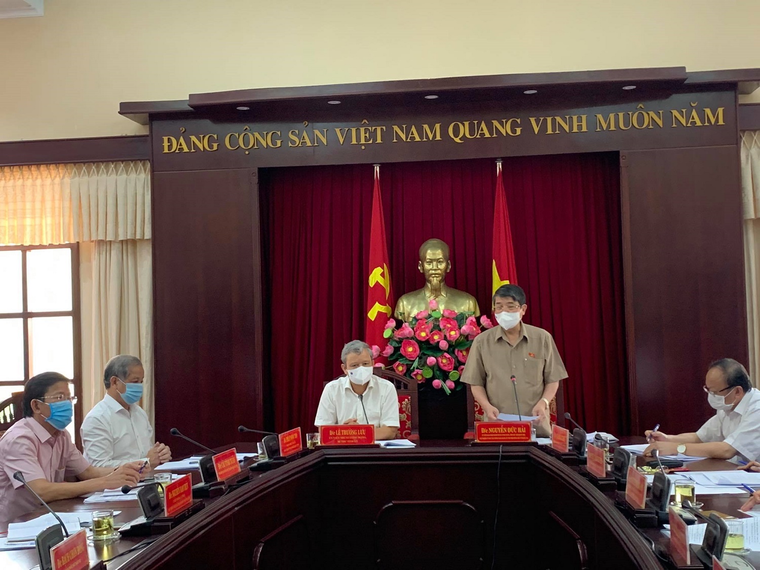 Проверяется подготовка к проведению выборов в провинциях Тхыатхиен-Хюэ и Биньдинь