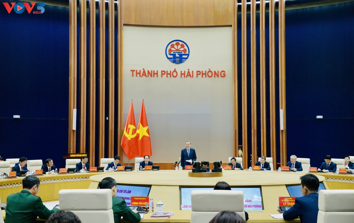 Генсек ЦК КПВ То Лам: Хайфону стоит модернизировать свою  модель развития, чтобы она основывалась на науке, технологиях и инновациях