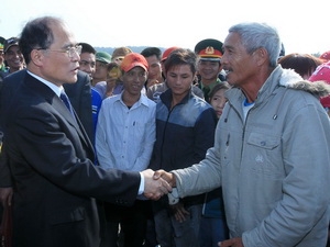 Le président de l'AN Nguyên Sinh Hùng en visite à Hai Phong