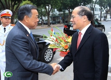 Le président du Sénat thailandais achève sa visite au Vietnam