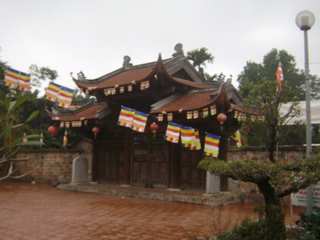 Pagode Kim Lien - Le lotus d'or du lac de l'Ouest