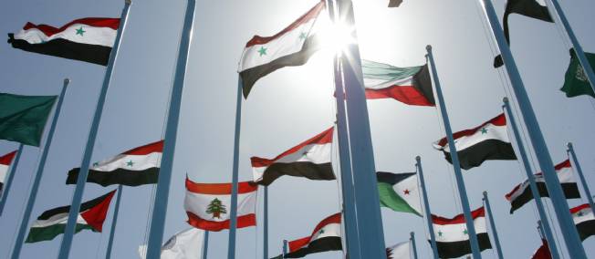 Derrière la décision de la Ligue arabe de suspendre ses observateurs en Syrie