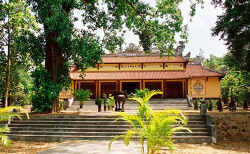 Le Vietnam favorise les études religieuses des bonzes et des bouddhistes