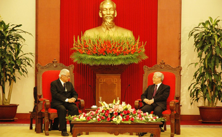 Le secrétaire général du PCV reçoit le président Singapourien