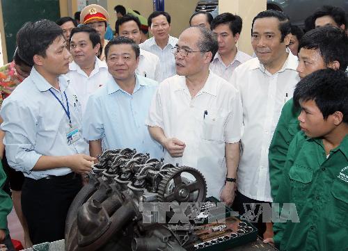 Nguyen Sinh Hung rencontre l’électorat de Ha Tinh