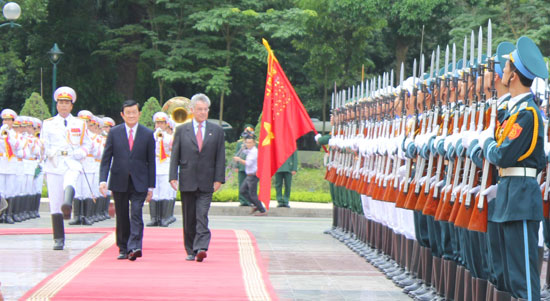 Le président autrichien reçu par les plus hauts dirigeants vietnamiens