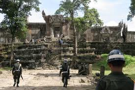 Cambodgiens et Thailandais accélèrent le retrait des troupes