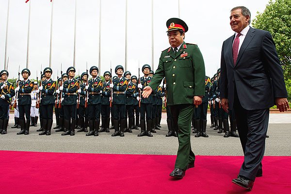 La presse américaine salue la visite de Leon Panetta au Vietnam