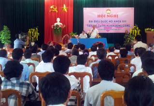 Le vice-Premier Ministre Nguyên Xuân Phuc rencontre l’électorat de Quang Nam