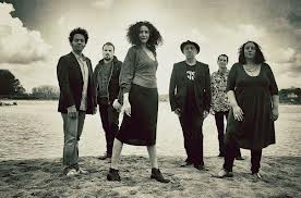 Lo'Jo, cette apostrophe qui relie le féminin et le masculin...