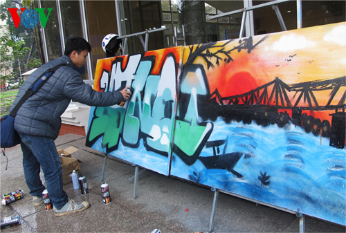 Le Festival des arts de la rue à Hanoi