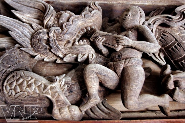 L'art sculptural dans les maisons communales vietnamiennes