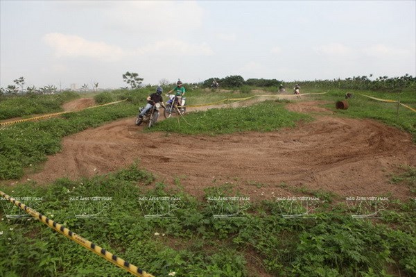 Moto-cross, sport de compétition motocycliste