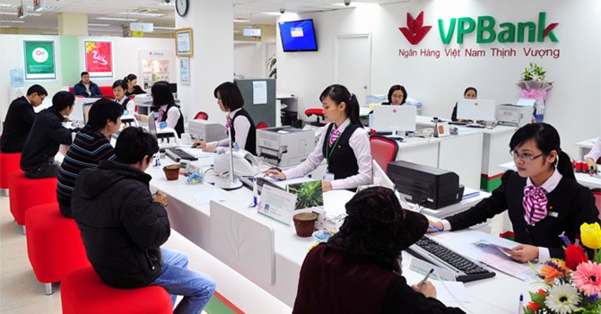 Traiter les créances douteuses et restructurer les banques