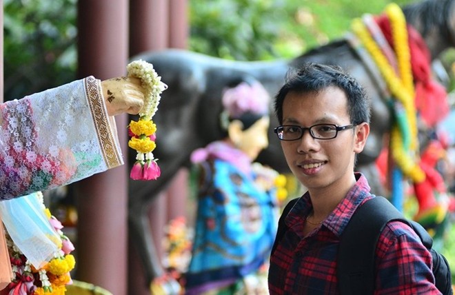 Le Anh Tien et ses « Handi-glass »