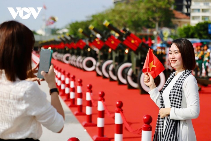 Hô Chi Minh-ville se fait belle pour célébrer les 50 ans de sa libération