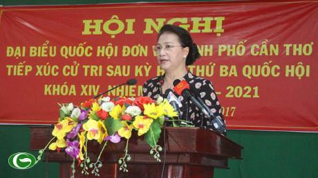 ប្រធានរដ្ឋសភាវៀតណាមជួបប្រាស្រ័យអ្នកបោះឆ្នោតស្រុក Vinh Thanh ទីក្រុង Can Tho