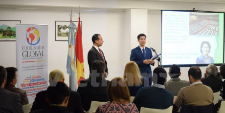 ផ្សព្វផ្សាយរូបភាពទឹកដីនិងមនុស្សវៀតណាមនៅអាហ្សង់ទីន