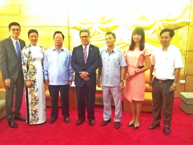 ជំរុញចំណងសាមគ្គីភាពនិងមិត្តភាពវៀតណាម - អែលសាល់វ៉ាឌ័រ