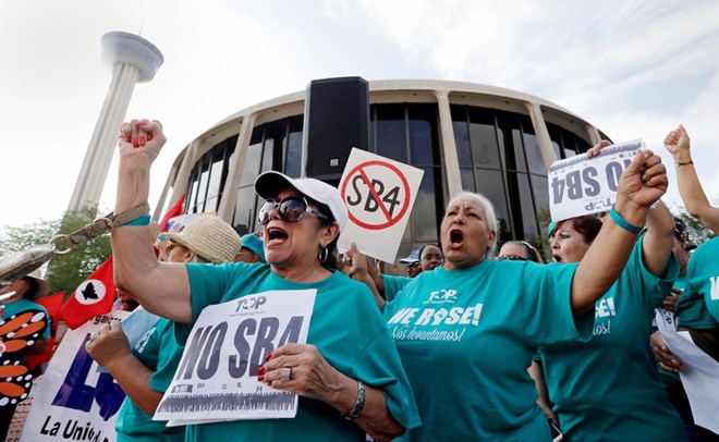 ចៅក្រមអាមេរិកហ៊ុំព័ទ្ធច្បាប់ស្តីពីការហាមឃាត់ជនអន្តោប្រវេសន៍