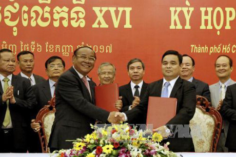 បន្តរួមសហការស្វែងរកនិងធ្វើមាតុភូមិនិវត្តន៍អដ្ឋិធាតុយុទ្ធជនស្ម័គ្រចិត្តនិងអ្នកជំនាញការវៀតណាមនៅកម្ពុជា