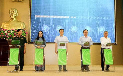 ឧបនាយករដ្ឋមន្រ្តីលោក Vu Duc Dam អញ្ជើញចូលរួមសន្និសីទតភ្ជាប់មូលដ្ឋានផ្គត់ផ្គង់ថ្នាំឱសថ