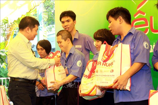 សកម្មភាពរៀបចំពិធីបុណ្យពាក់កណ្តាលសរទរដូវសម្រាប់កុមារនៅទូទាំងប្រទេស