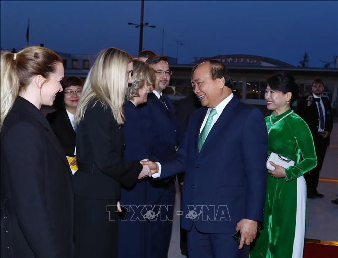 នាយករដ្ឋមន្ត្រីវៀតណាមលោក Nguyen Xuan Phuc បានបញ្ចប់ប្រកបដោយជោគជ័យនូវដំណើរទស្សនកិច្ចជាផ្លូវការនៅប្រទេសរូម៉ានីនិងសាធារណរដ្ឋឆែក។