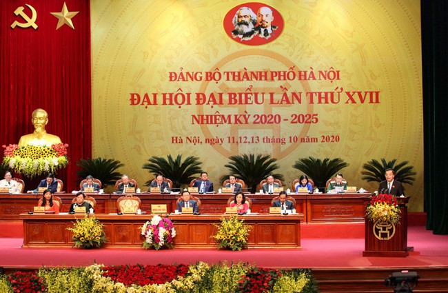 ពិធីបើកមហាសន្និបាតលើកទី ១៧ នៃគណៈកម្មាធិការបក្សទីក្រុងហាណូយ