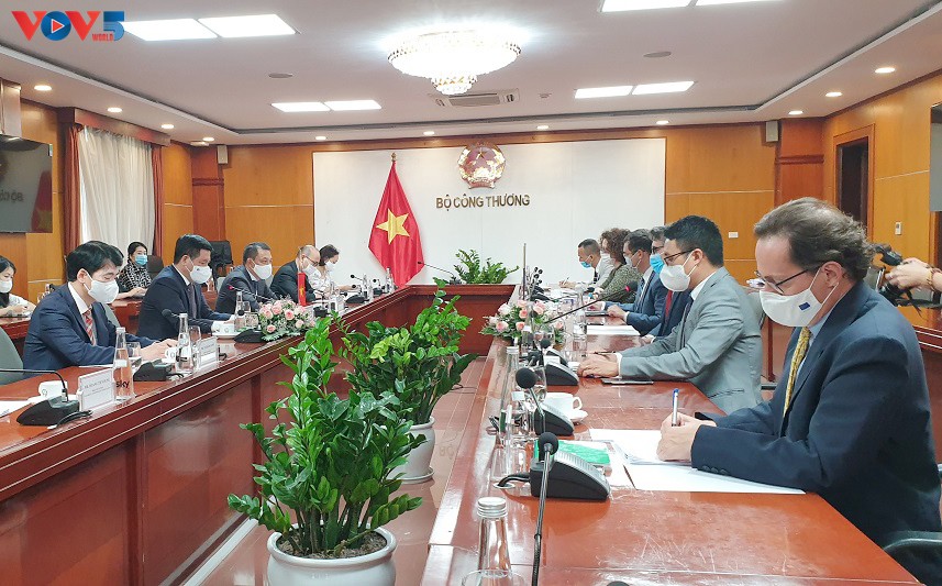 វៀតណាម - EU៖ ជំរុញកិច្ចសហប្រតិបត្តិការក្នុងការអនុវត្តប្រកបដោយប្រសិទ្ធភាពនូវកិច្ចព្រមព្រៀង EVFTA