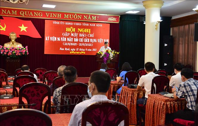 សារព័ត៌មានចូលរួមចំណែកក្នុងការអភិវឌ្ឍសេដ្ឋកិច្ច-សង្គម