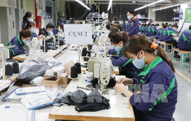 វិនិយោគិនអន្តរជាតិជាច្រើនមានការចាប់អារម្មណ៍យ៉ាងខ្លាំងលើរឿងកំណើនសេដ្ឋកិច្ចរបស់វៀតណាម