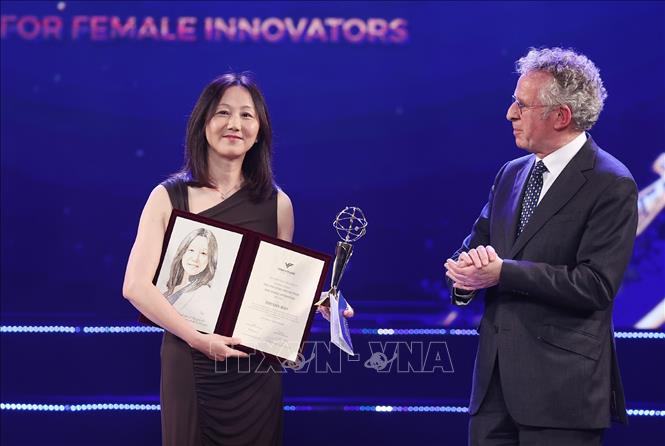 ពានរង្វាន់វិទ្យាសាស្ត្រ - បច្ចេកវិទ្យាសកល ២០២២ VinFuture ទទួលការដាក់ឈ្មោះរហូតដល់ថ្ងៃទី ១៧ ខែឧសភា ឆ្នាំ ២០២២