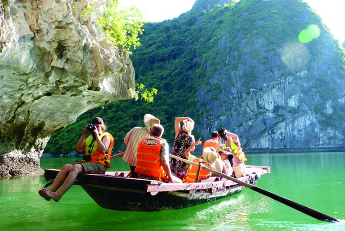 ខេត្ត Quang Ninh ទទួលស្វាគមន៍ភ្ញៀវទេសចរជាង ២ លាននាក់ក្នុងត្រីមាសទីមួយ
