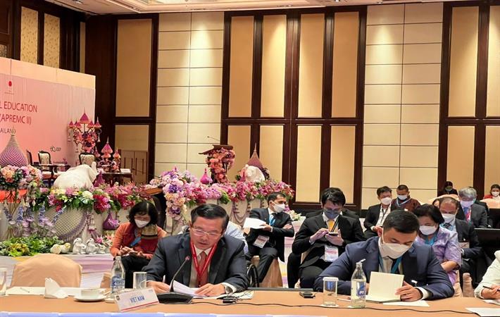 វៀតណាមកសាងប្រព័ន្ធអប់រំយុត្តិធម៌